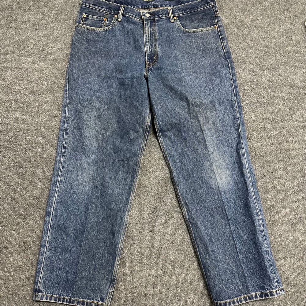 Levis Jeans Mens Size 40x29 Blue 550 Relaxed Fit Tapered Leg Denim Casual